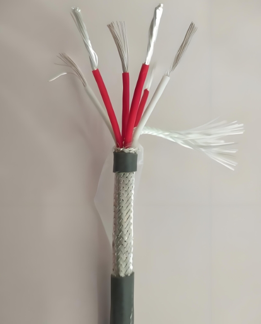 高溫電纜是導體材質為多股軟銅導體的電纜.jpg